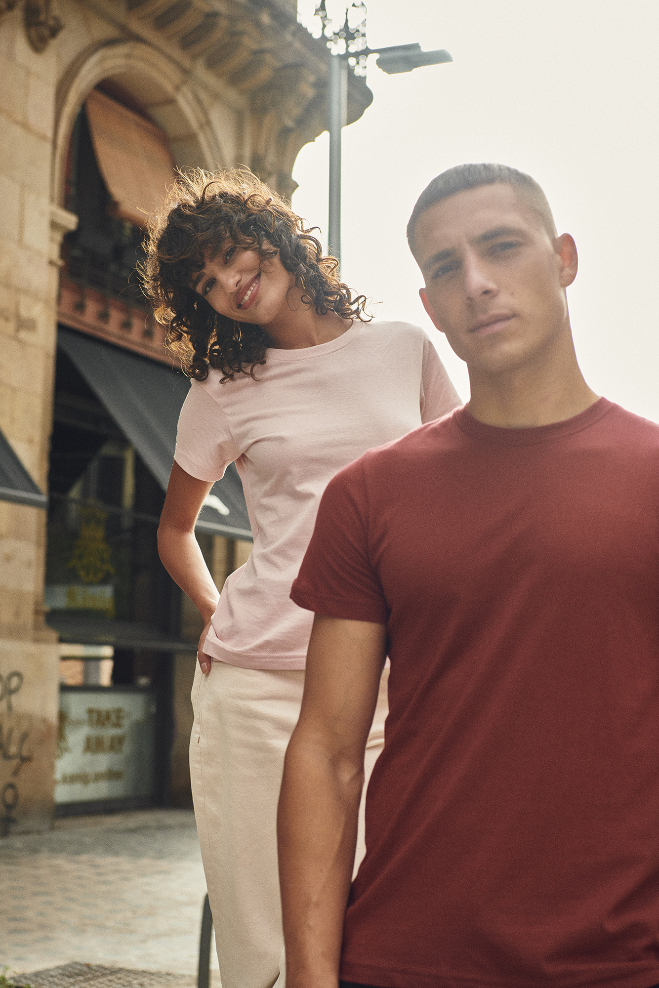 Clique Basic T-paidat logolla