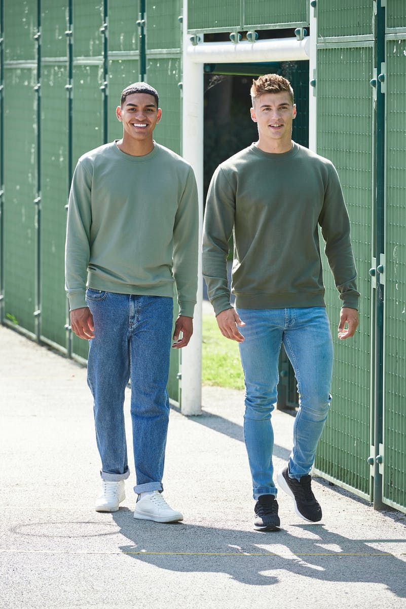collegepusero green - omalla logolla