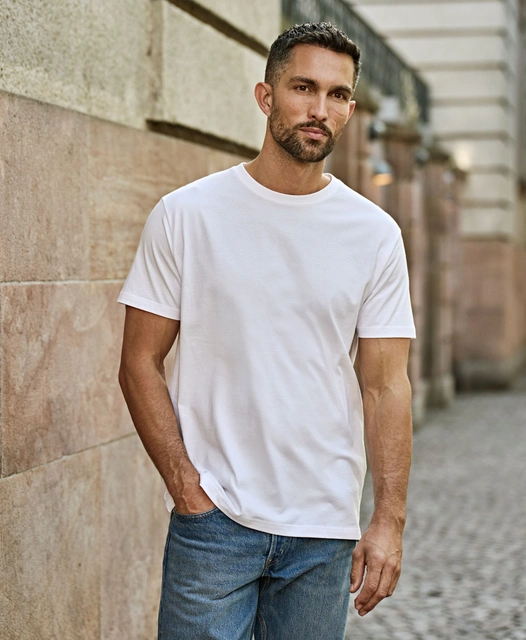 Tee Jays T-paidat painatuksella