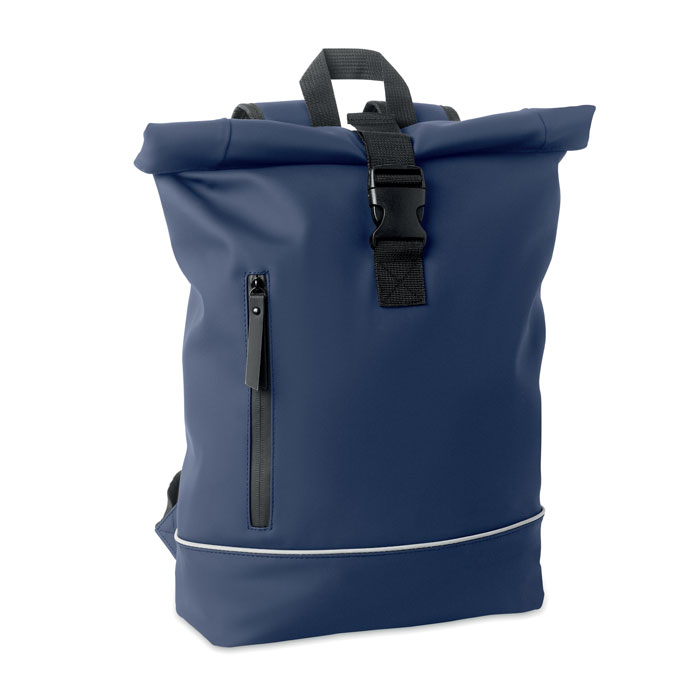 Backpack omalla logolla